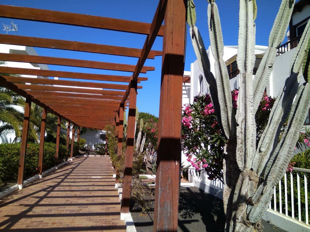 Pistachio Apartment Lanzarote Apartment Costa Teguise Extérieur photo